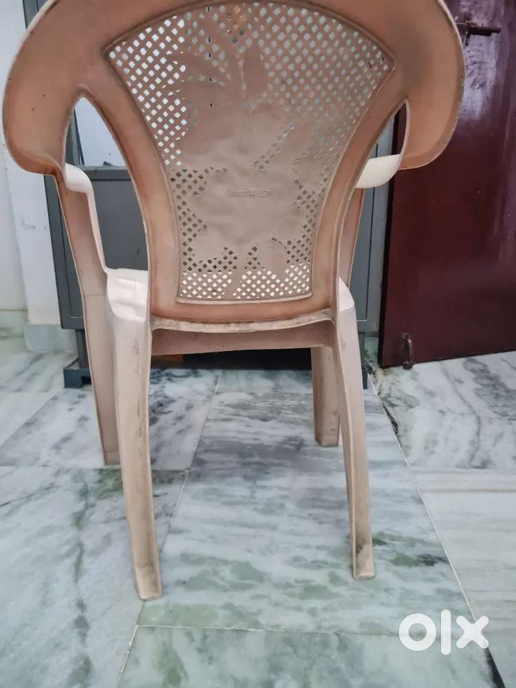 Cup chair and nilkamal chair wants to sell