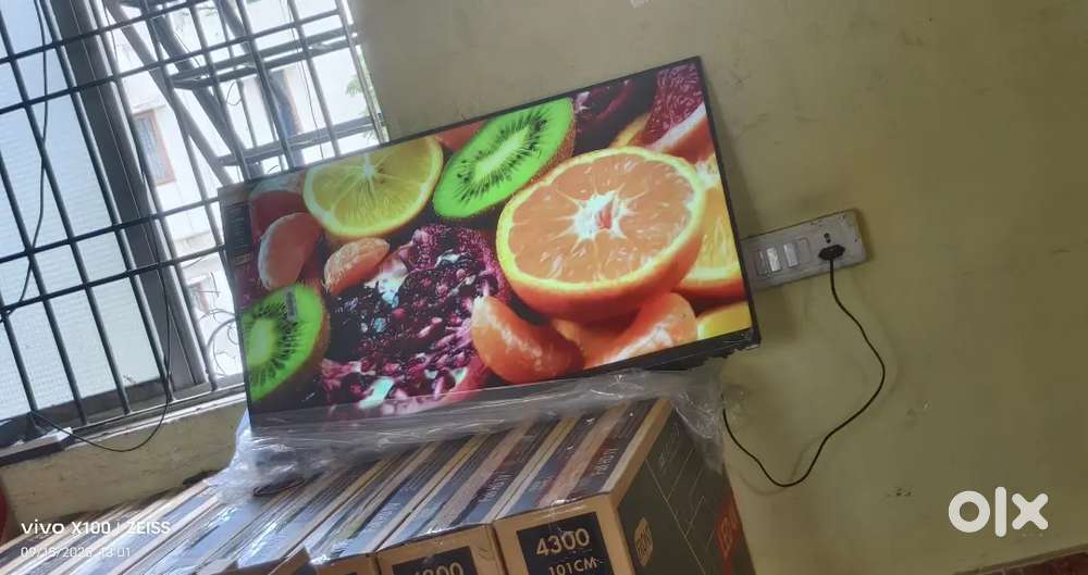 40 inch sony smart Android frameless oled 4k 3yr display waranty 12500