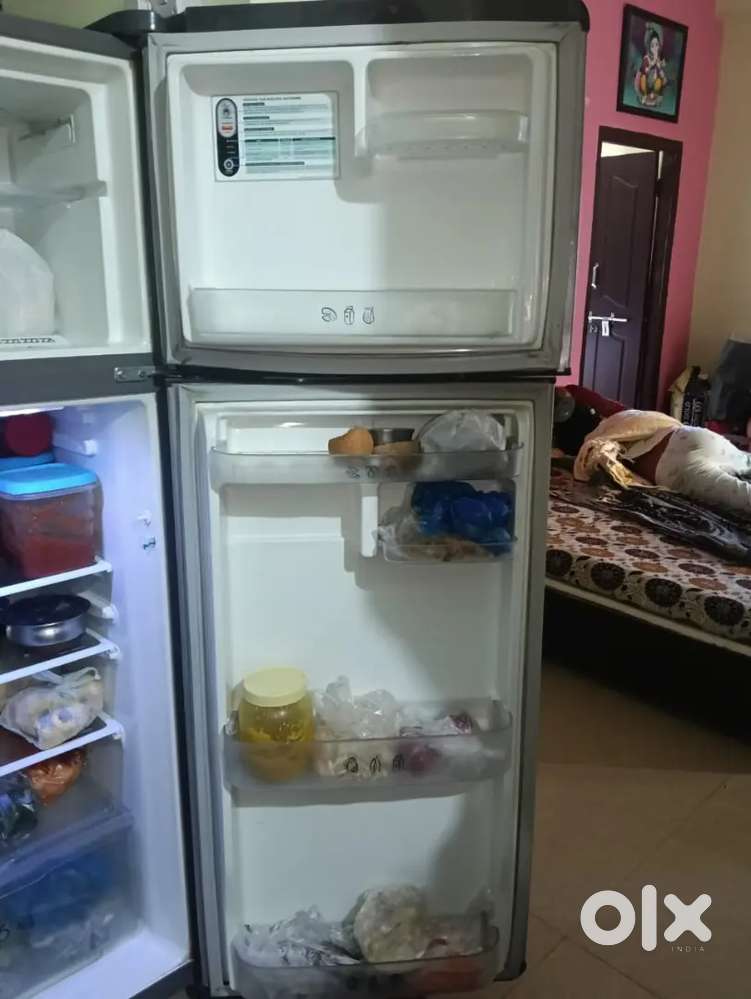 Whirlphool 215 ltrs Fridge Good condition