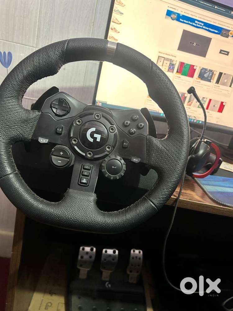 Logitech G923 wheel and pedals