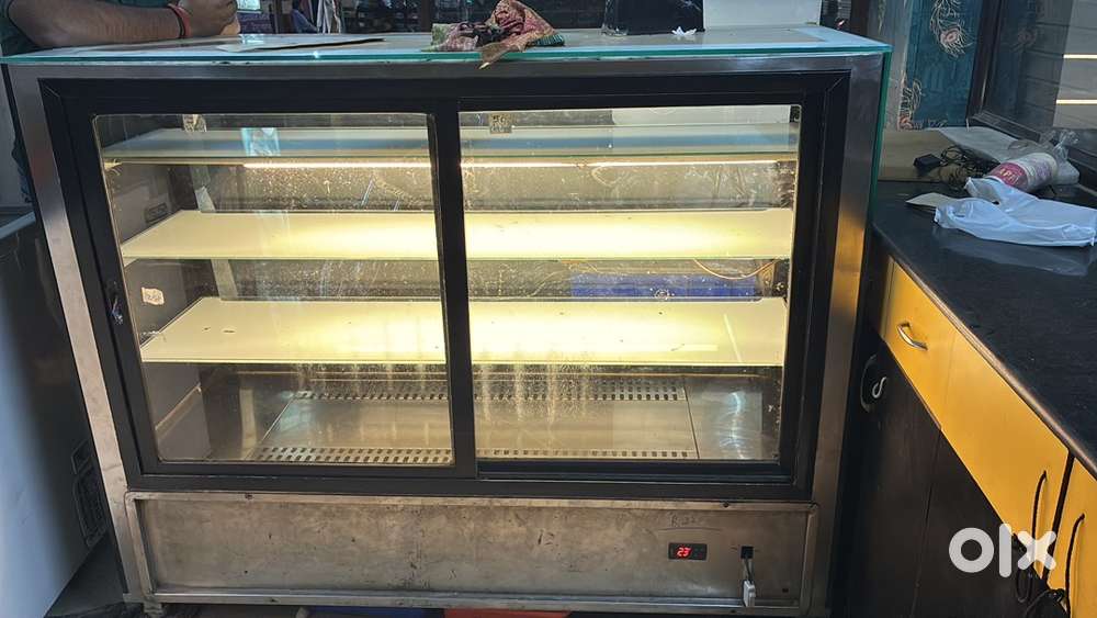 Cake counter frigdge for sale