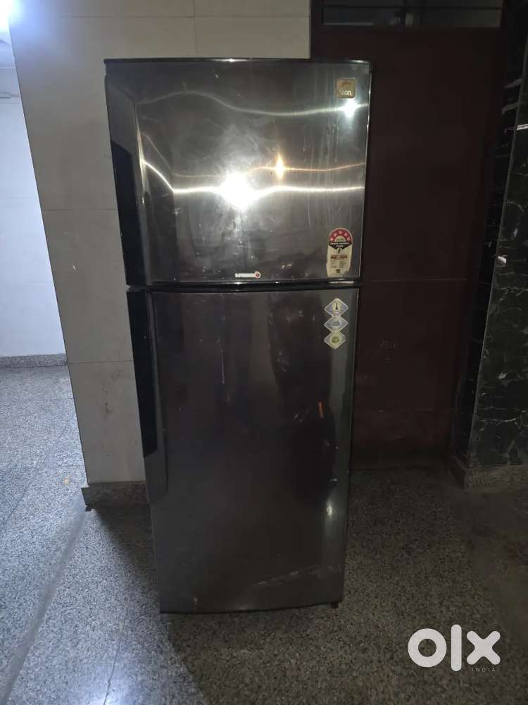 SAMSUNG FRIDGE