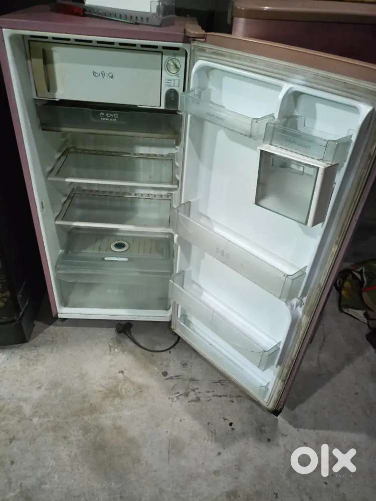 খারাপ এসি, ফ্রিজ থাকলে যোগাযোগ করবে বিক্রয় করতে চাও