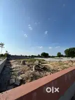 945 yd. Plot for sell at Science city.