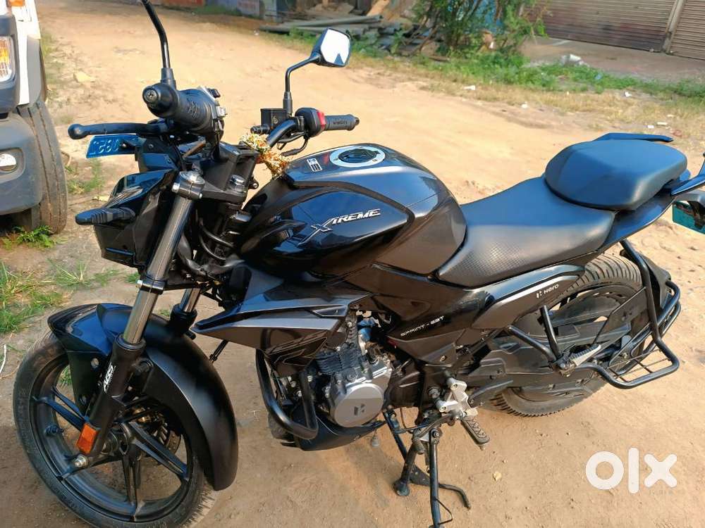 Hero extreme 125R, black colour, model 2024 december