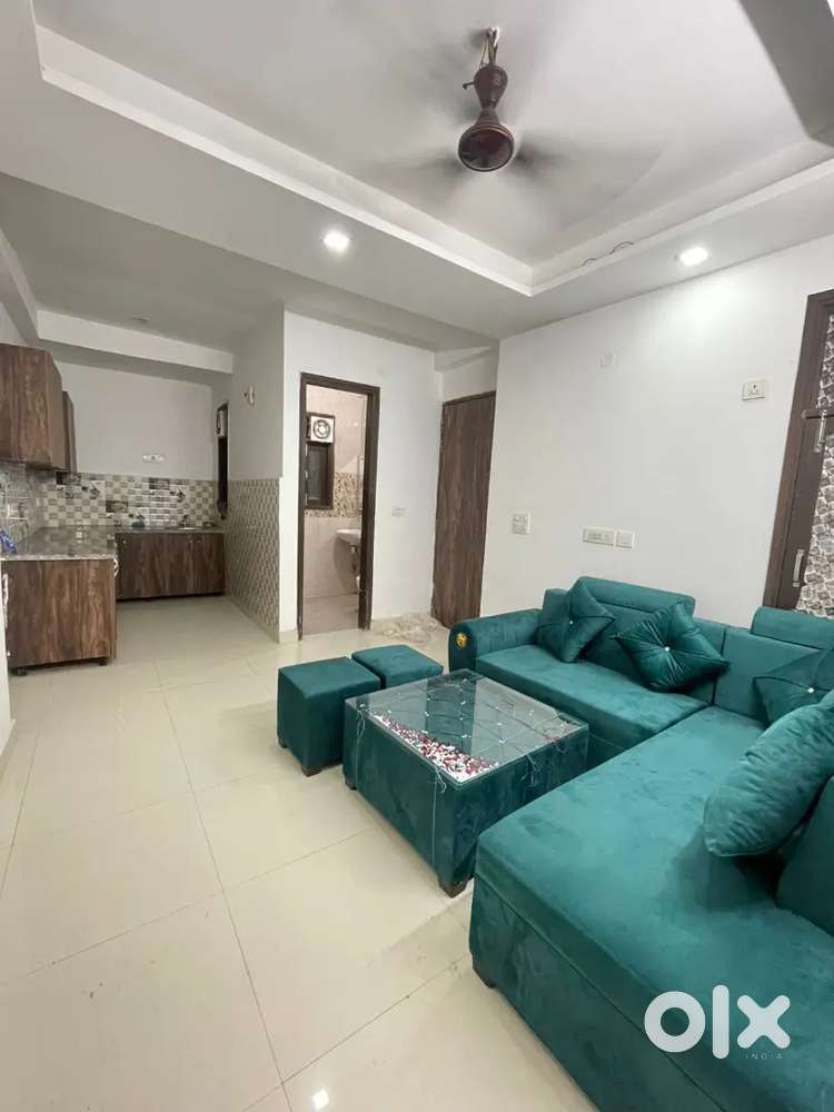 Available flats in neb Sarai