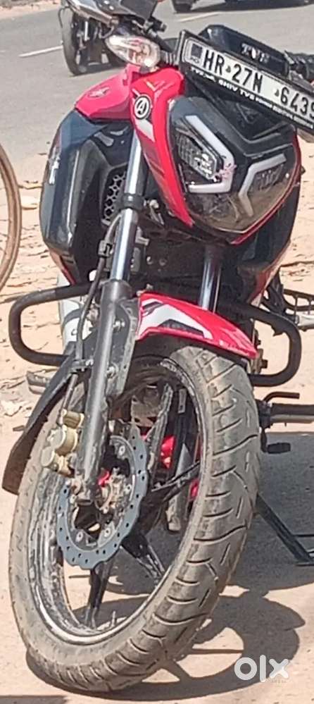 TVS Raider 125 Avg. 62 Front wheel disc brake Red & Black Colour HR 27