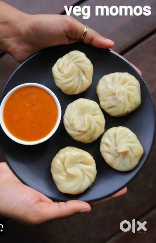 job momos maker