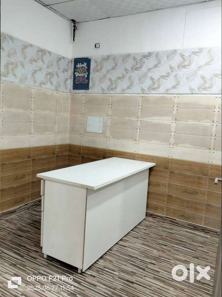 Looking for a convenient, move-in-ready workspace in noida