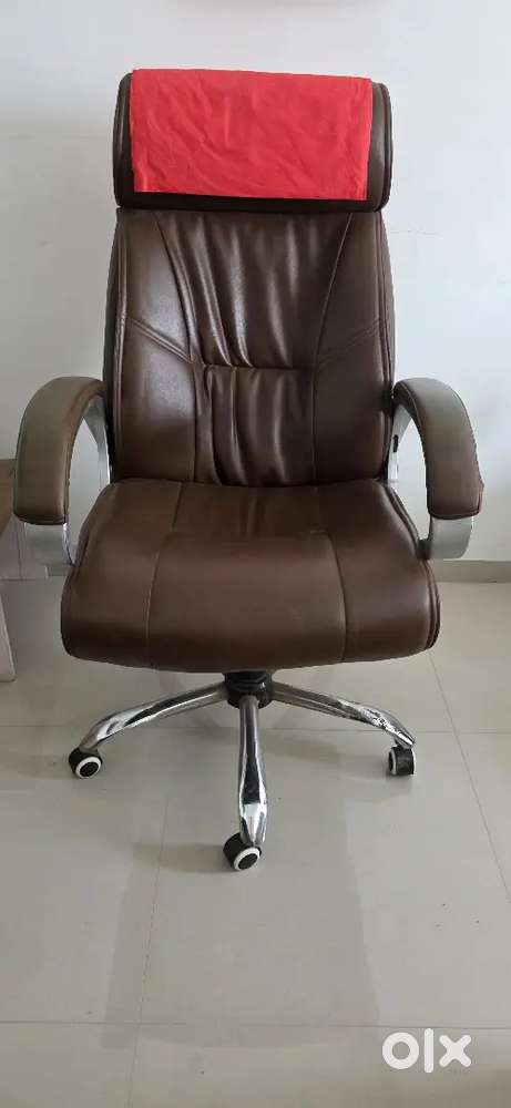 BOSS CHAIR