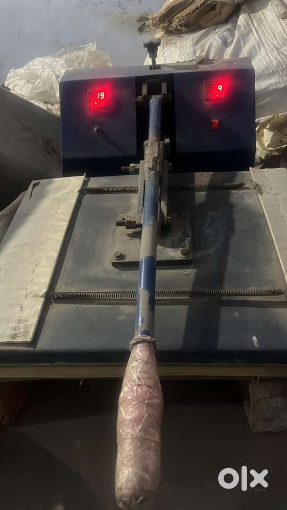  Heavy-Duty Heat Press Machine – Excellent Working Condition