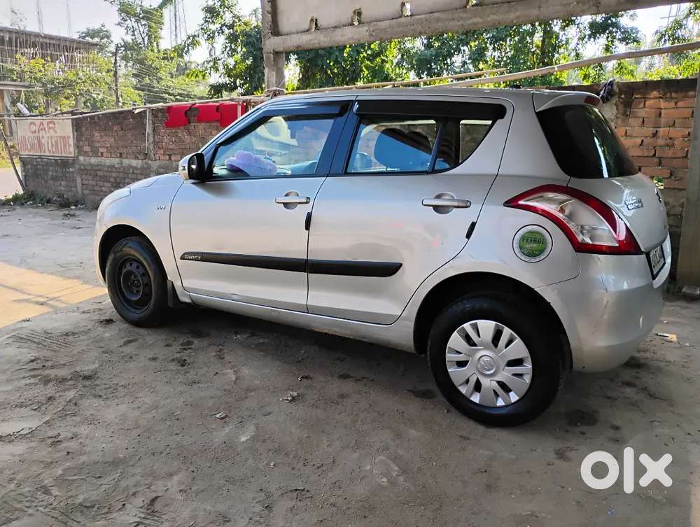 Maruti Suzuki Swift 2016 july Petrol Well Maintained