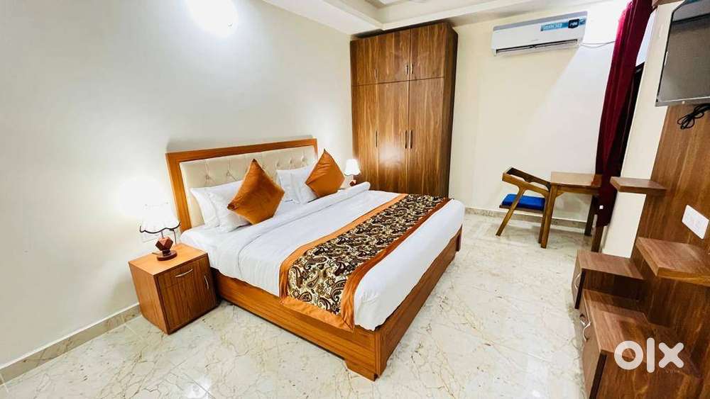 No Brokerage Cripa Premium PGs in Sector 63 Noida