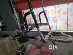 Life line treadmill with build in twister