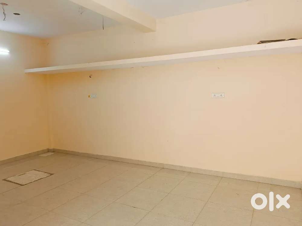 Shop for rent office ,clinic