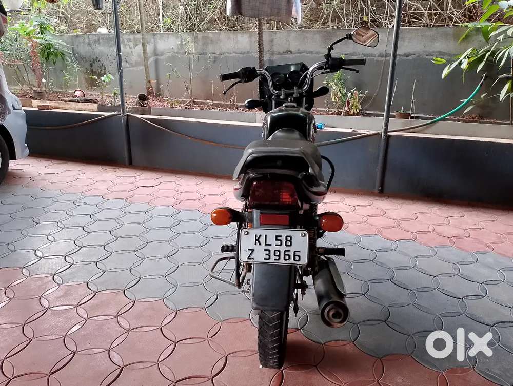 CT 100 BAJAJ CT100