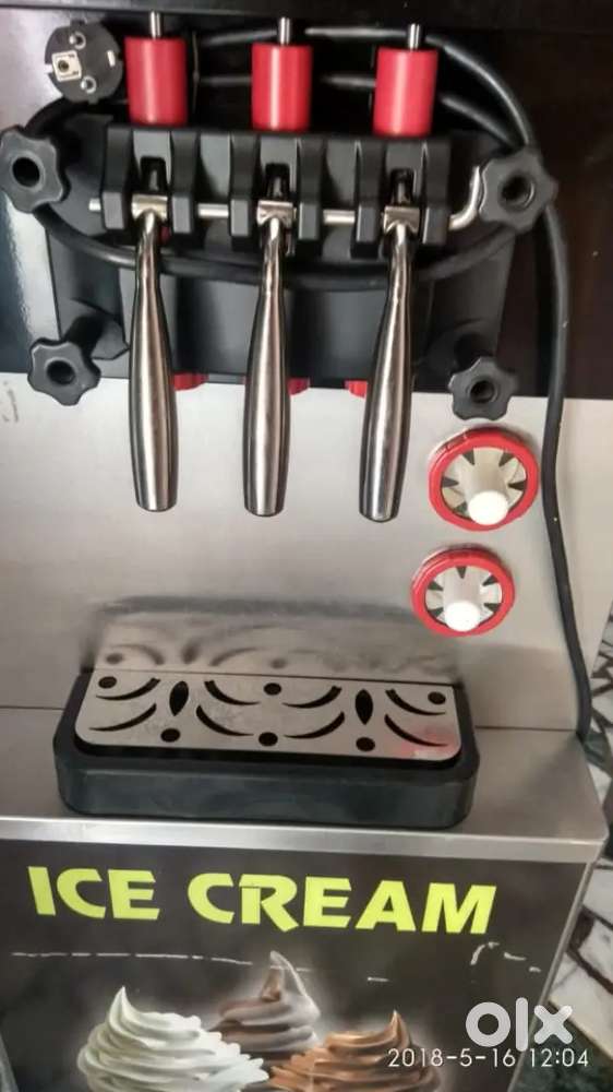 Softy ice cream mashine