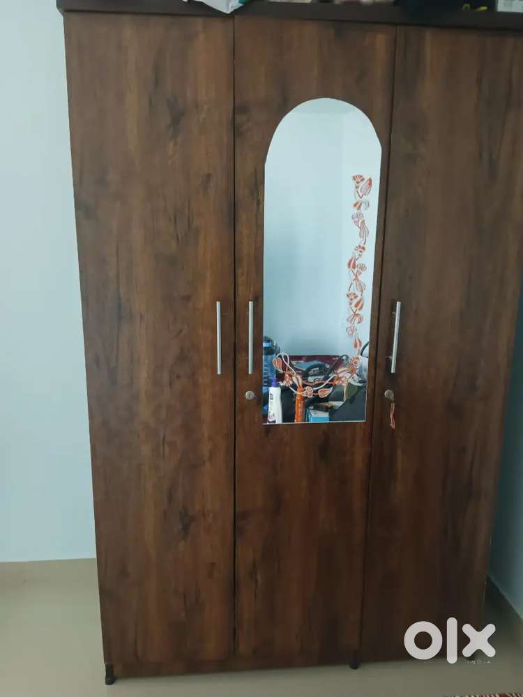 Wooden Wardrobe 3 doors