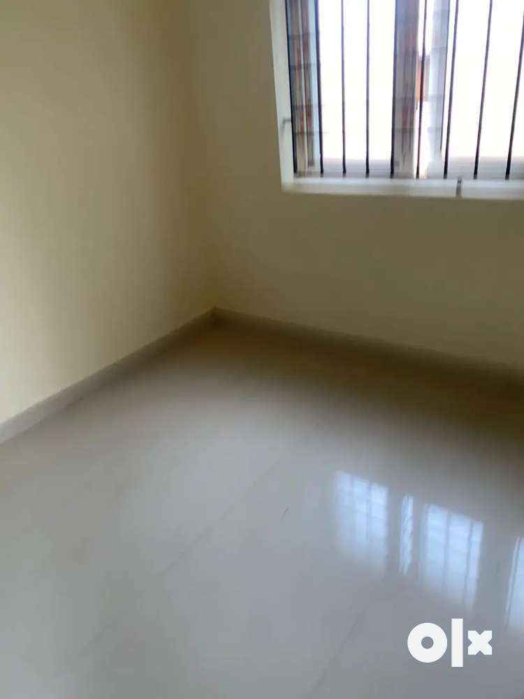 1bhk house for rent near by 100ft bypass Velachery