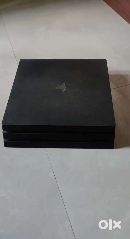 PS4 Pro 1 TB storage for sell