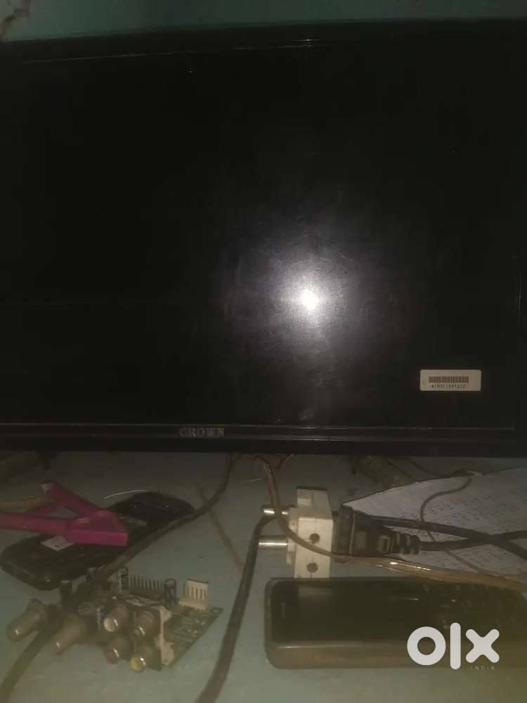 Electronics education teacher