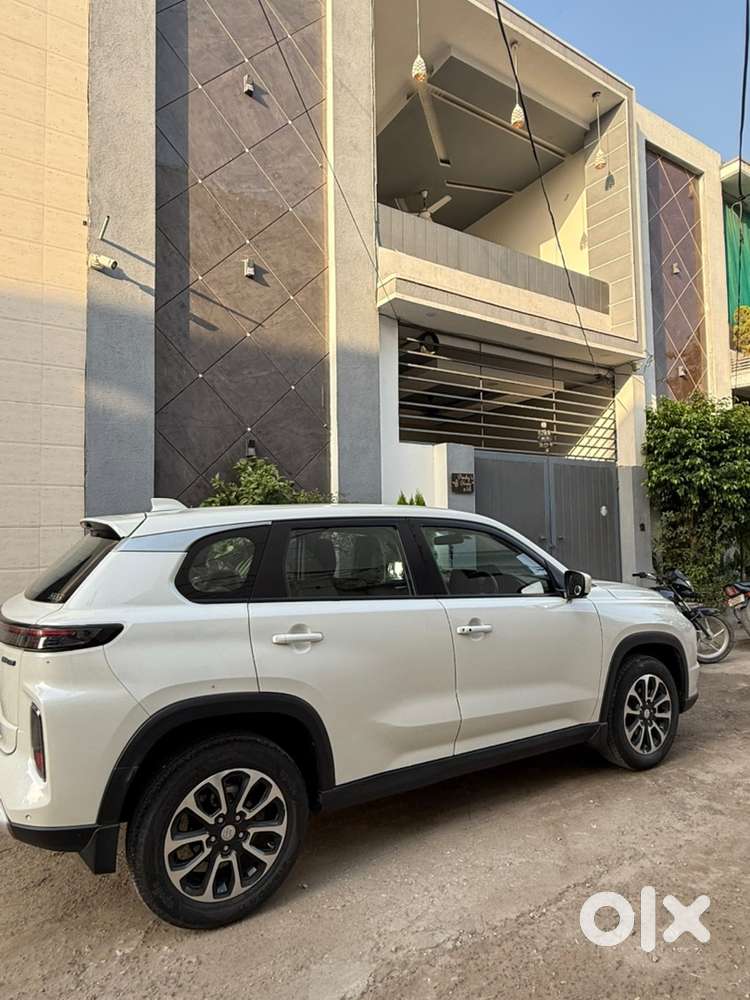 Maruti Suzuki Grand Vitara 2023 Petrol Good Condition