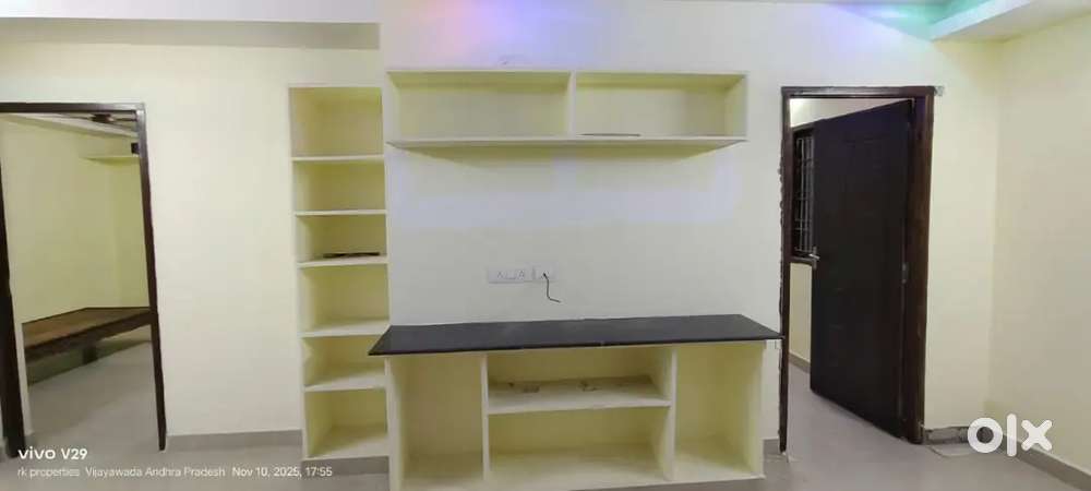 2bhka  ఫ్లాట్ ఫర్ సెల్ అశోక్ నగర్ టైం హాస్పిటల్ హైవే కి దగ్గరా