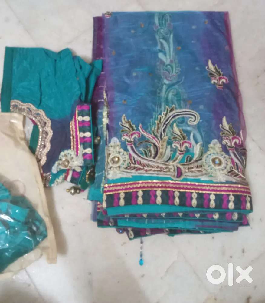 Designer lehnga choli only 1 time used