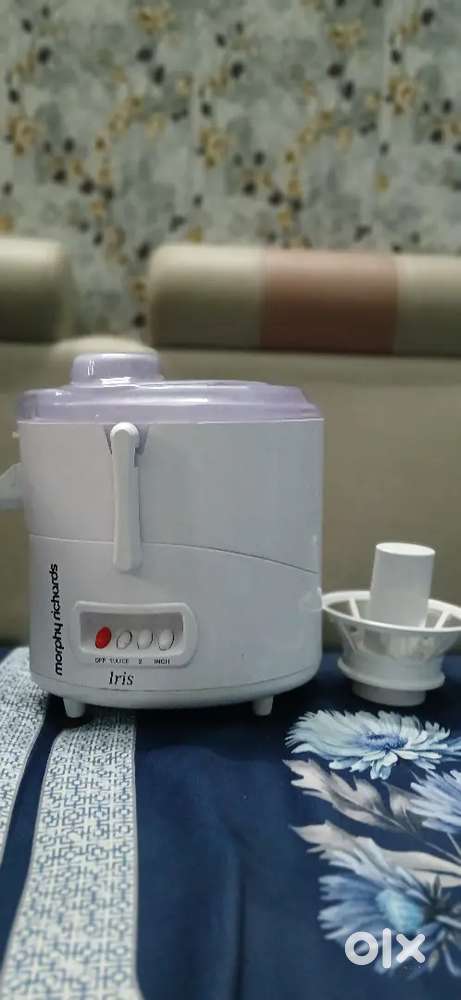 Morphy Richards Iris 450W Juicer with SS Mesh, 2-Speed Control