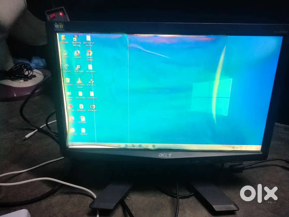 Monitor acer and other company800 all 3 nos