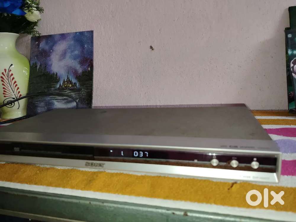 SONY CD player ,OPTO stabilizer,Creative 4.1 for sale.