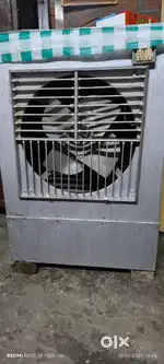 Cooler big size new condition me hai 2 saal chala hua hai ekjaz fan