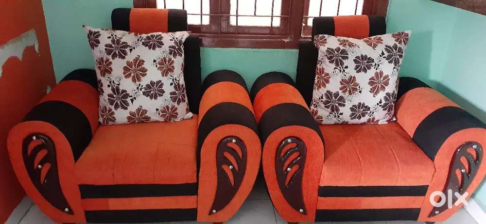 Sofa set 2 chairs