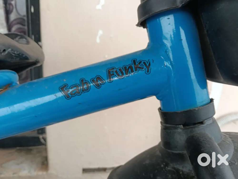 KIDS TRICYCLE FAB N FUNKY