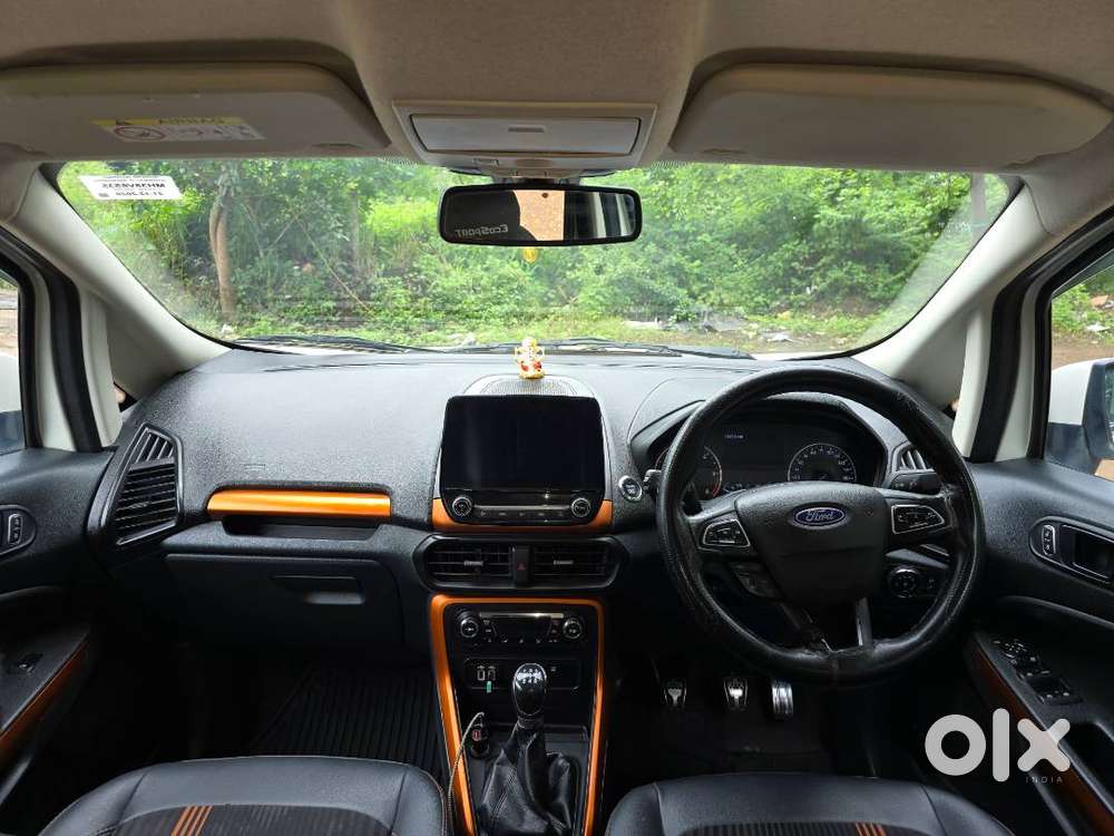 Ford Ecosport Sportz with Sunroof