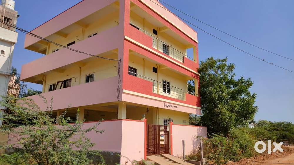 2 bhk neat semi furnished house in nowlur, mangalagiri