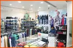 कपडे के शोरूम में काम करने के इच्छुक उम्मीदवार आवेदन कर सकते है।