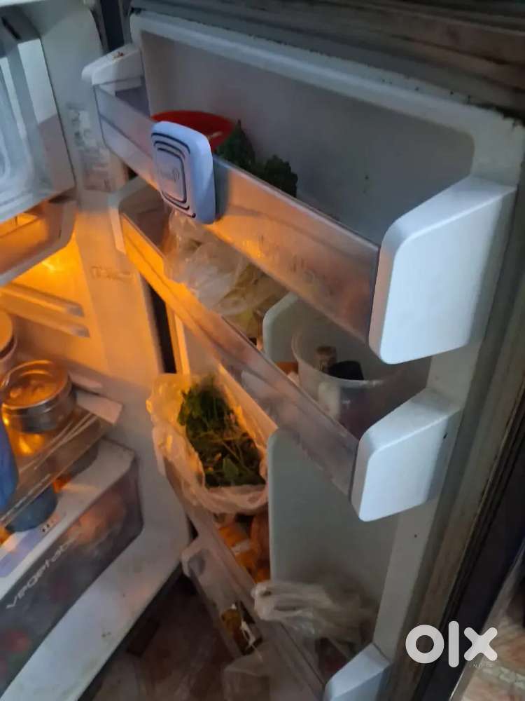 கோத்ரேஜ்  frige