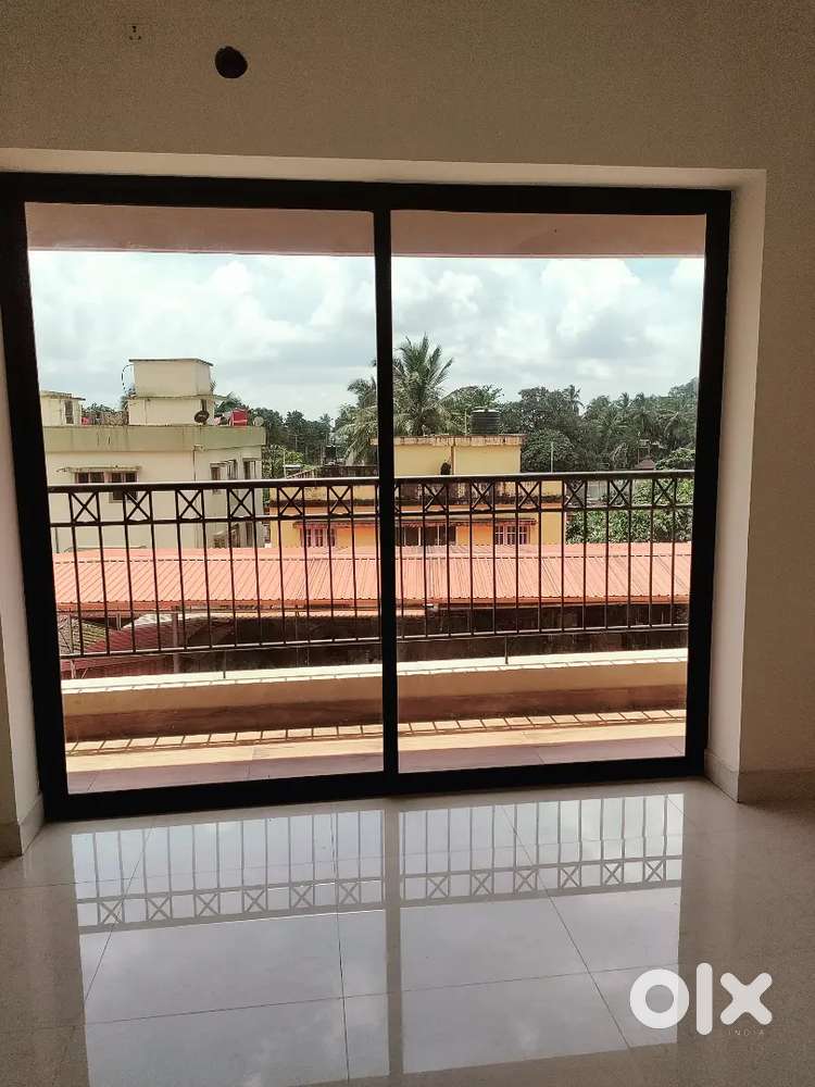 Flat for sale( Broker excuse)