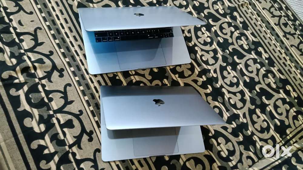 Used M1 Chip  macbook pro 16-inch 16GB/500GB SSD CPU 10Core/GPU 16Core