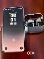 10 month old Galaxy S24 256 gb with buds 3 pro