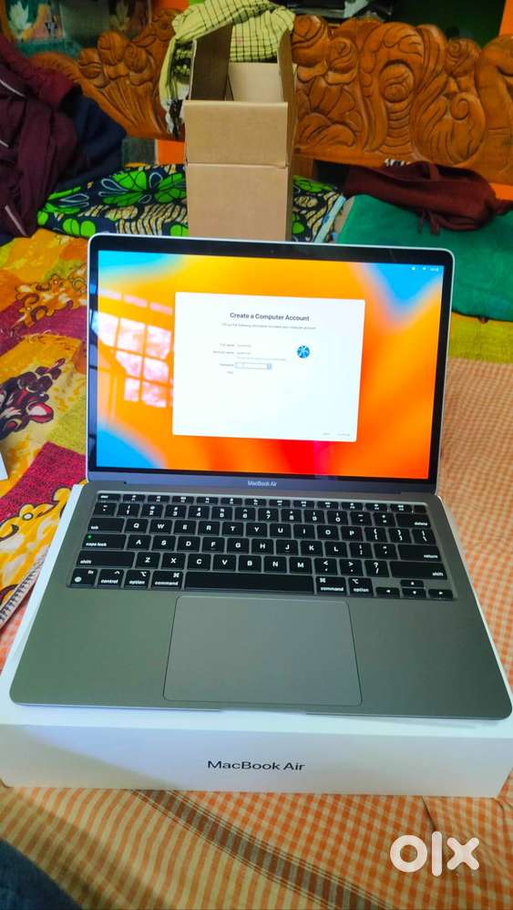 Apple Macbook Air M1 8 GB/256 GB