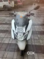 2022 BURGMAN TOP MODEL