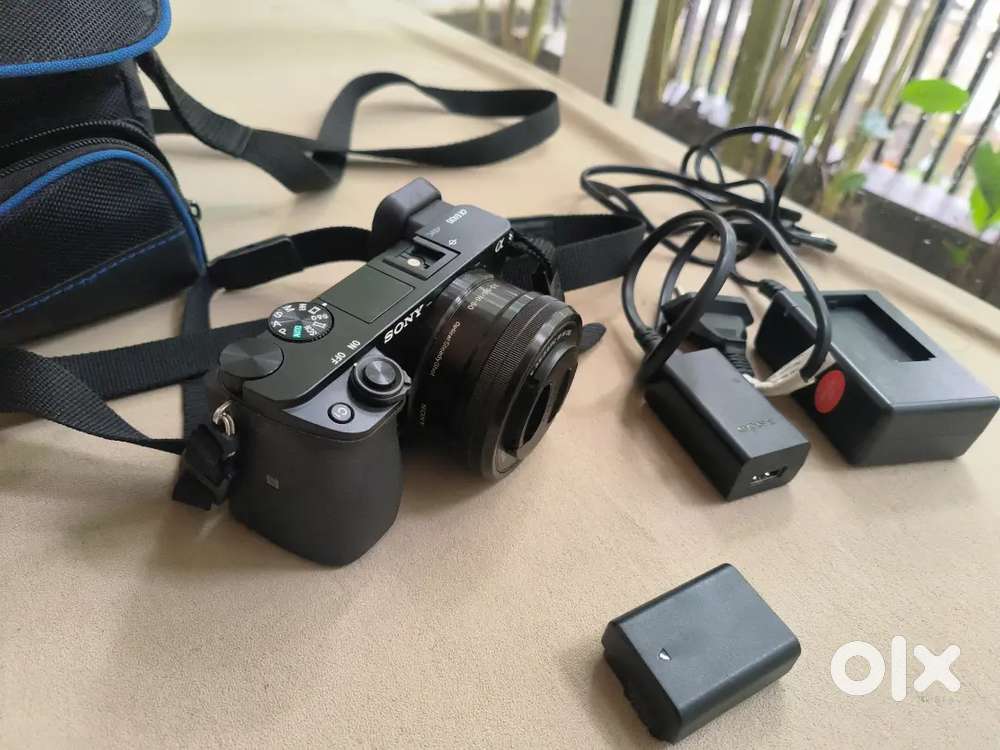 Sony a6100 (ILCE-6100) – Used, 2 Year Old, Great Working Condition