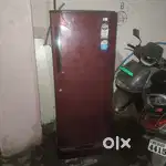 Good condition original LG fridge LT 256