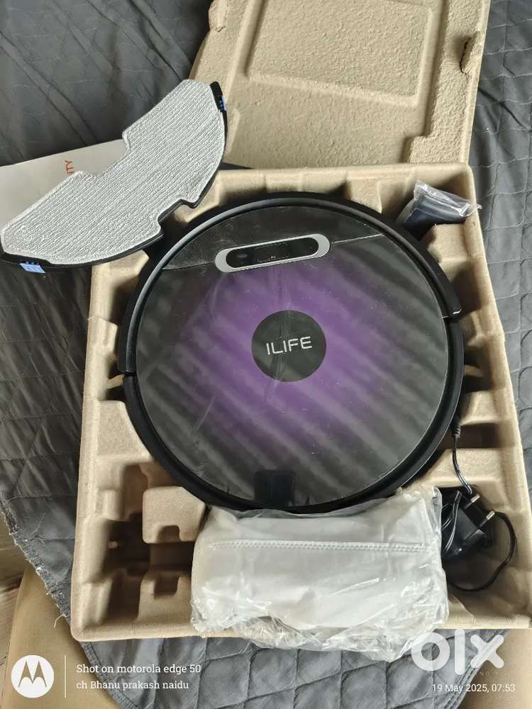 Robot vacuum cleaner