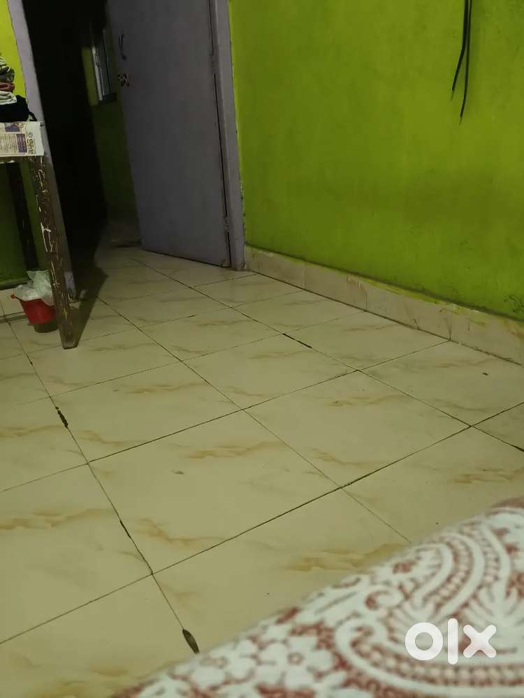 Needed girls room mate