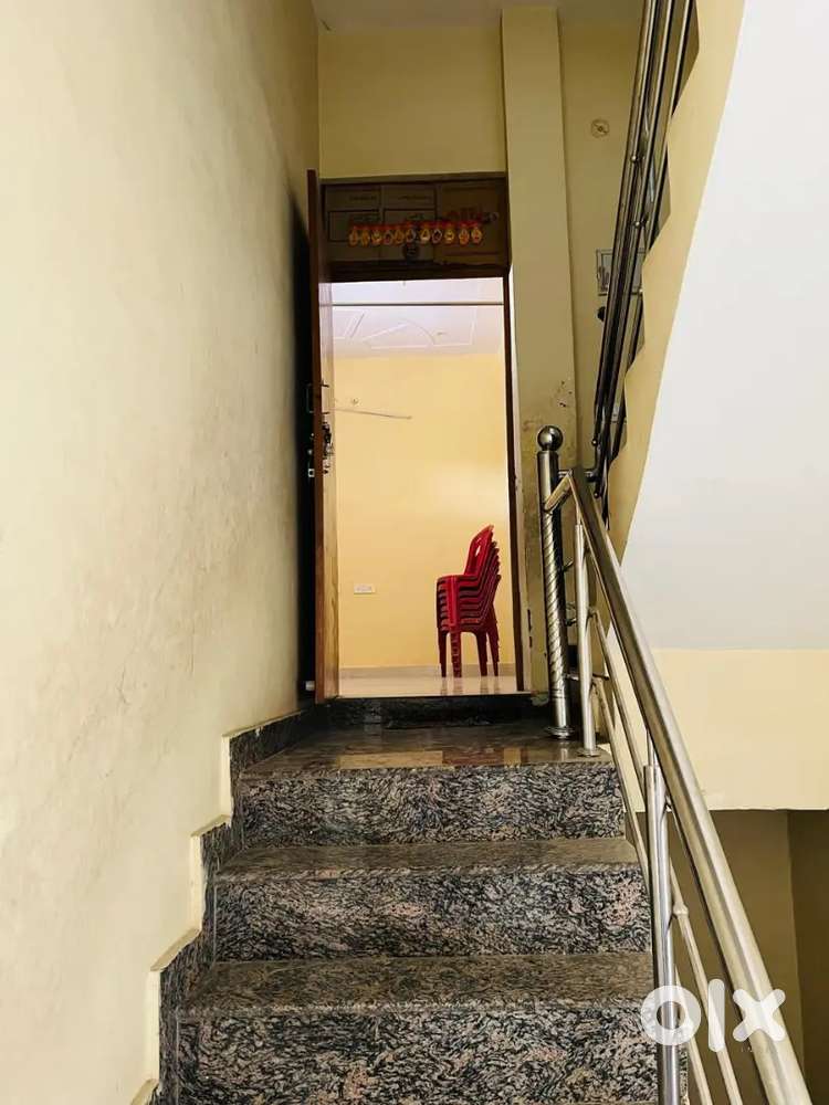 Well-Maintained 1BHK in Prime Location for Rent