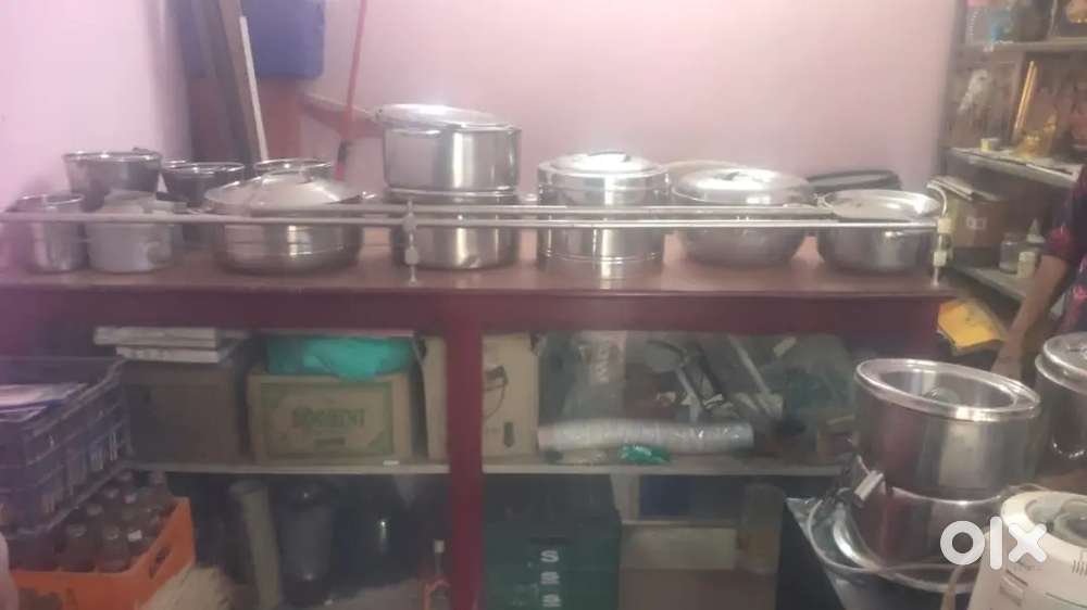 Silver Hot Boxes and Refrigerator Comercial