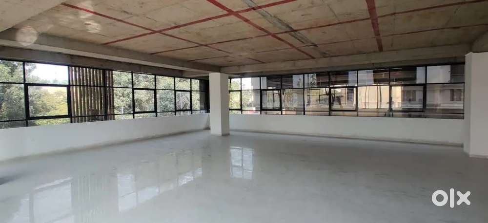 College road commercial space